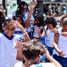 Alunos da Rede Municipal de Ensino participam de edição especial do Paixão de Ler